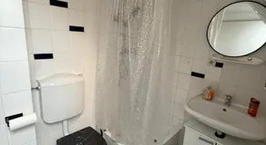 Einzelzimmer mit Gemeinschaftsbad ohne Küche - Image 2