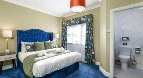 Gate Lodge - Image 2