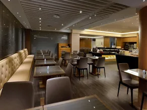 Shiny Ocean Hotel - Image 4