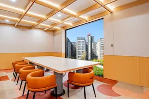 Yunfan Holiday Hotel - Image 4