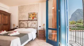 Hotel Altamarea - Image 2
