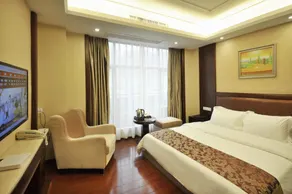 Xinghu Yipin Resort Hotel (Zhaoqing Railway Station) - Image 2