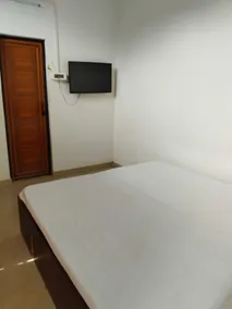 Hotel O City Guest house - Image 5