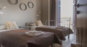 Aphrodite Art Hotel Aegina - Image 2