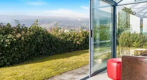 Modern Living Villa mit Panorama-Wintergarten & TV - Image 4