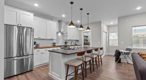 Uptown Elegant Escape | JZ Vacation Rentals - Image 3