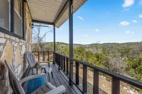 The Heritage Hideaway Sweeping Views Games & More - Image 5