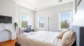 Spacious 2BR-1BA-4 Beds NYC MetLife Parking - Image 2