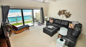 Oceanside Village Townhouse No Drive New Smyrna Beach, Private Ground Floor Patio w Grill - Image 2