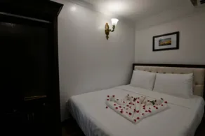 Hanoi Center Silk Classic Hotel & Travel - Image 3