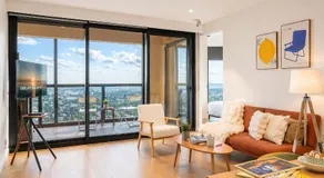 Puddings Home Stunning City Views Luxury 3BR Box Hill Skyone - Image 2