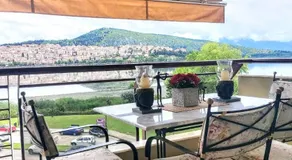 Classic Apartment With Beautiful View - Image 2