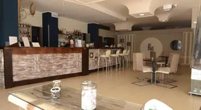 Hotel Mirage - Image 4