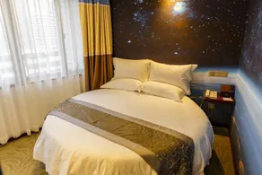 Dongjia Boutique Hostel - Image 3