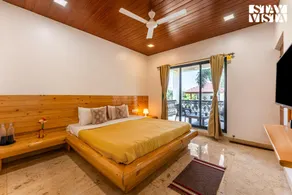 StayVista at Bella Villa with Bathtub, Pool, WiFi - Image 2