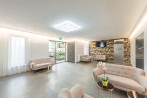 Maple Tree Apartments - Image 2