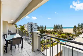 Oceanfront 3-Bed Retreat with Pool-Steps to Beach - Image 5