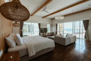 Sukawati Beachfront Luxury 4BDR Villa Private Pool - Image 2