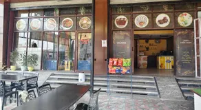 Hotel Royal - Image 2