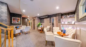 The Gateway Hotel - Image 5