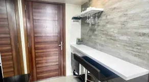 Horizons 101 Condominium - Image 5