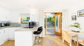Rural Retreat in Rowington, Warwickshire - Pass the Keys - Image 3