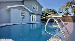 Heated Pool & Basketball, Sleeps 12 Tropical Dream Villa, Valrico Brandon - Image 4