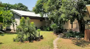 Elephant Walk Guesthouse and Back Packers - Image 5