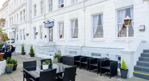 Somerset Hotel - Image 4