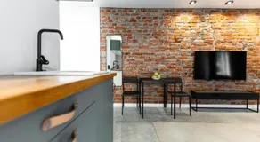 Old brick boutique apartments - Image 4