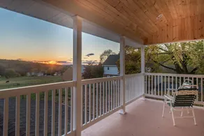 Frush Farm Bed & Breakfast - Image 5
