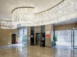 the Posh Hotel - Image 3