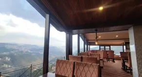 Hotel Regency with parking - Image 3