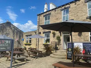 The White Swan, Yeadon - Image 4