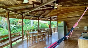 Pangea Lodge Tropical Vibe Home with Shared Pool - Image 5