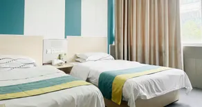 Phoenix Hotel (Yongan Pedestrian Street Branch) - Image 2