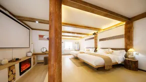 Shangri-La No.1 Bieyuan Boutique Homestay (Dukezong Ancient City Sifang Street Branch) - Image 2