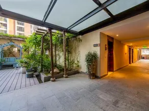 Vision & Fashion | Royal View International Hotel · 360° Sky Garden & Starry Cinema - Image 4