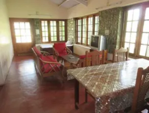 Green Acres Farm Guest House - Image 2