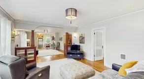 Clark House - Image 2