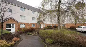 Warm Welcoming Paisley Stay Near Transport Links - Pass the Keys - Image 5