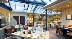 The Broadway Hotel - Image 2