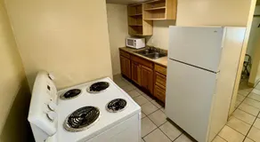 Big Chile Inn & Suites - Image 2