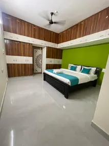 Sun Home Stays - Spacious Rooms - New Property - Pleasant Location - Image 2