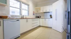 Beautiful Home with Breath-taking Views Mt Tamborine - Image 4