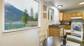 Ocean & Mountain View Home, near Downtown Juneau - Image 5