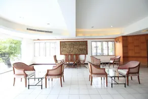 Diamond Place - Image 5