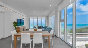 Luxury 2BS Oceanfront Condo at The Reef - Image 3