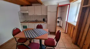 Villa Theresa Apartments - Image 5