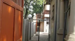 Royal Crown Guesthouse - Image 4